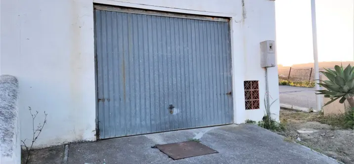 Продажа складского помещения в Manilva 2