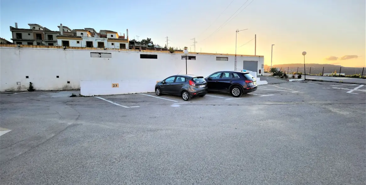 Продажа складского помещения в Manilva 6