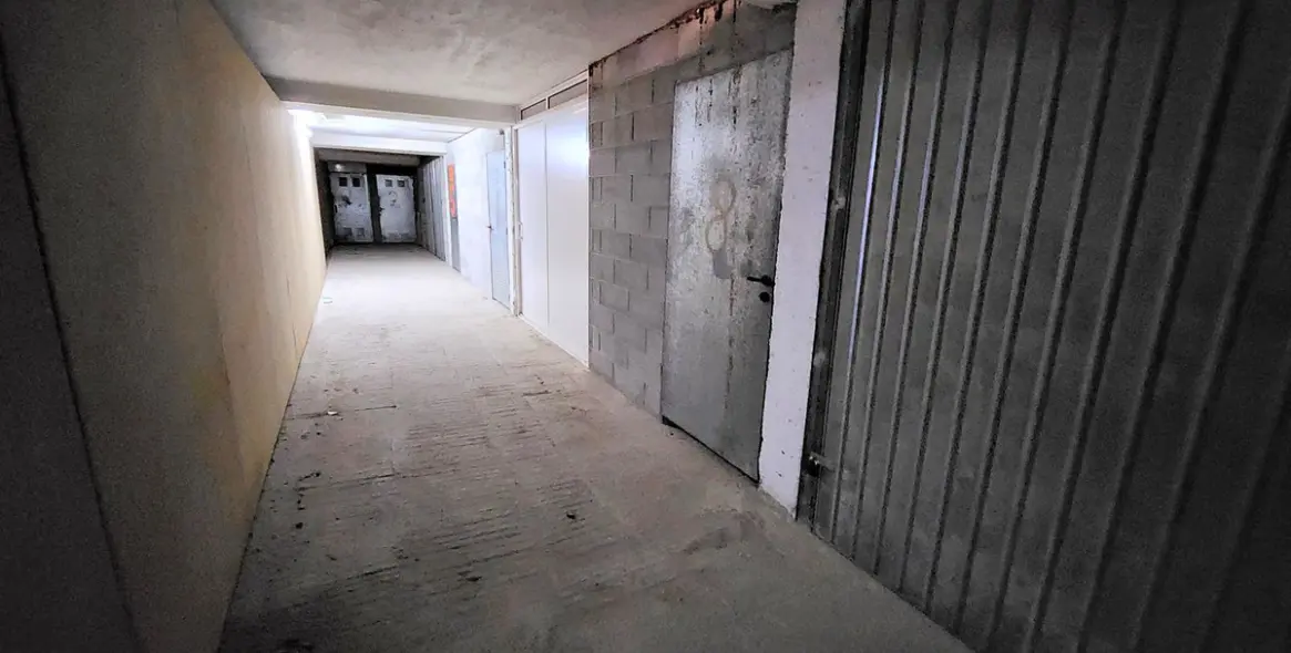 Продажа складского помещения в Manilva 8