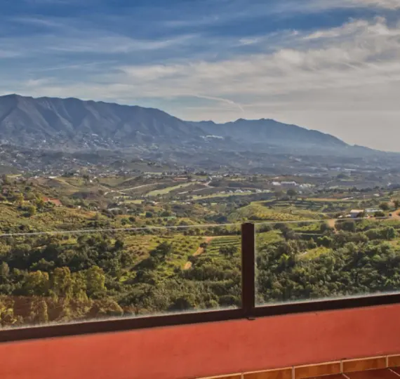 Sale of middle floor apartment in La Mairena