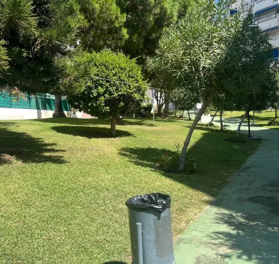 Sale of middle floor apartment in Nueva Andalucía