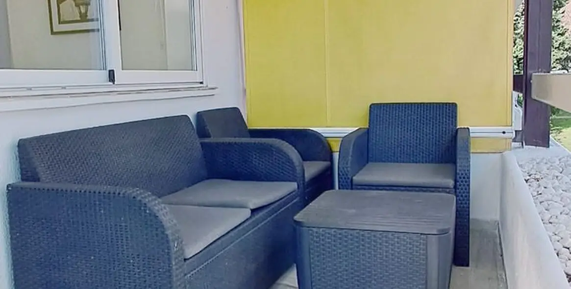 Sale of middle floor apartment in The Golden Mile 27