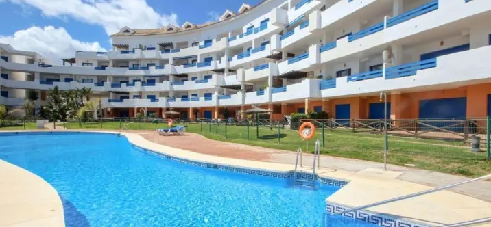 Продажа апартаментов на первом этаже в La Duquesa 0