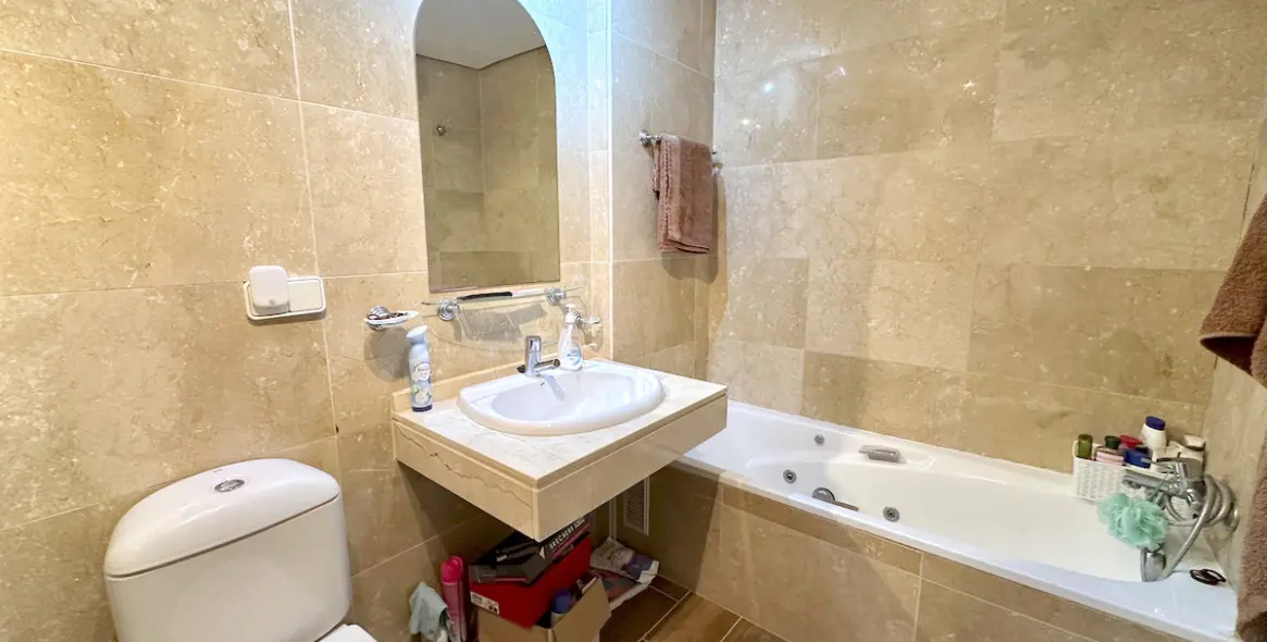 Продажа апартаментов на первом этаже в La Duquesa 10