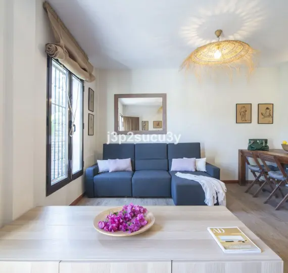 Semi-detached house R5200129