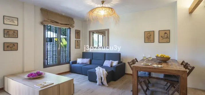 Semi-detached house R5200129 4