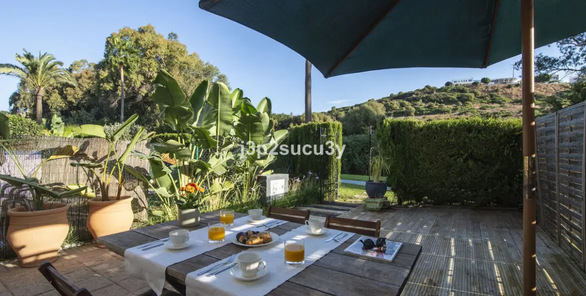 Sale of semi-detached house in Casares Playa 11