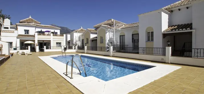 Venta de apartamento en planta baja en Nerja 2