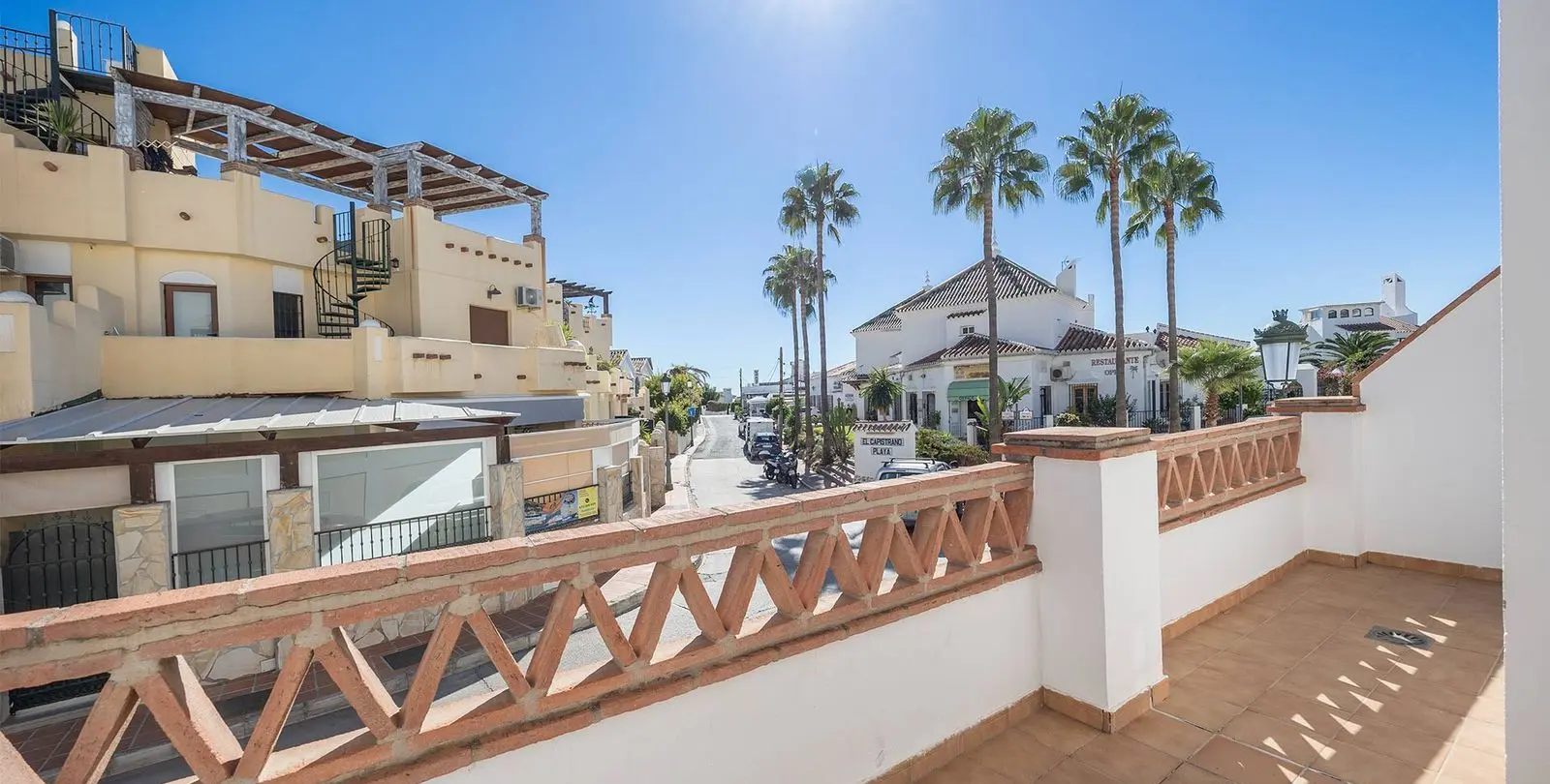 Sale of ground floor apartment in Nerja 1