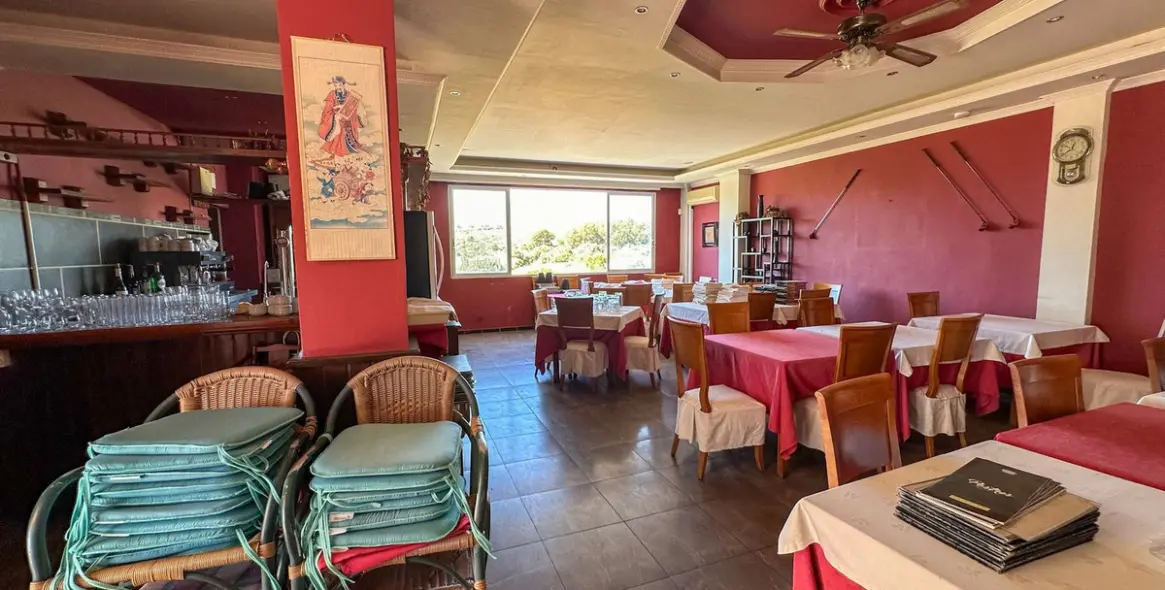 Venta de local comercial en El Paraiso 2