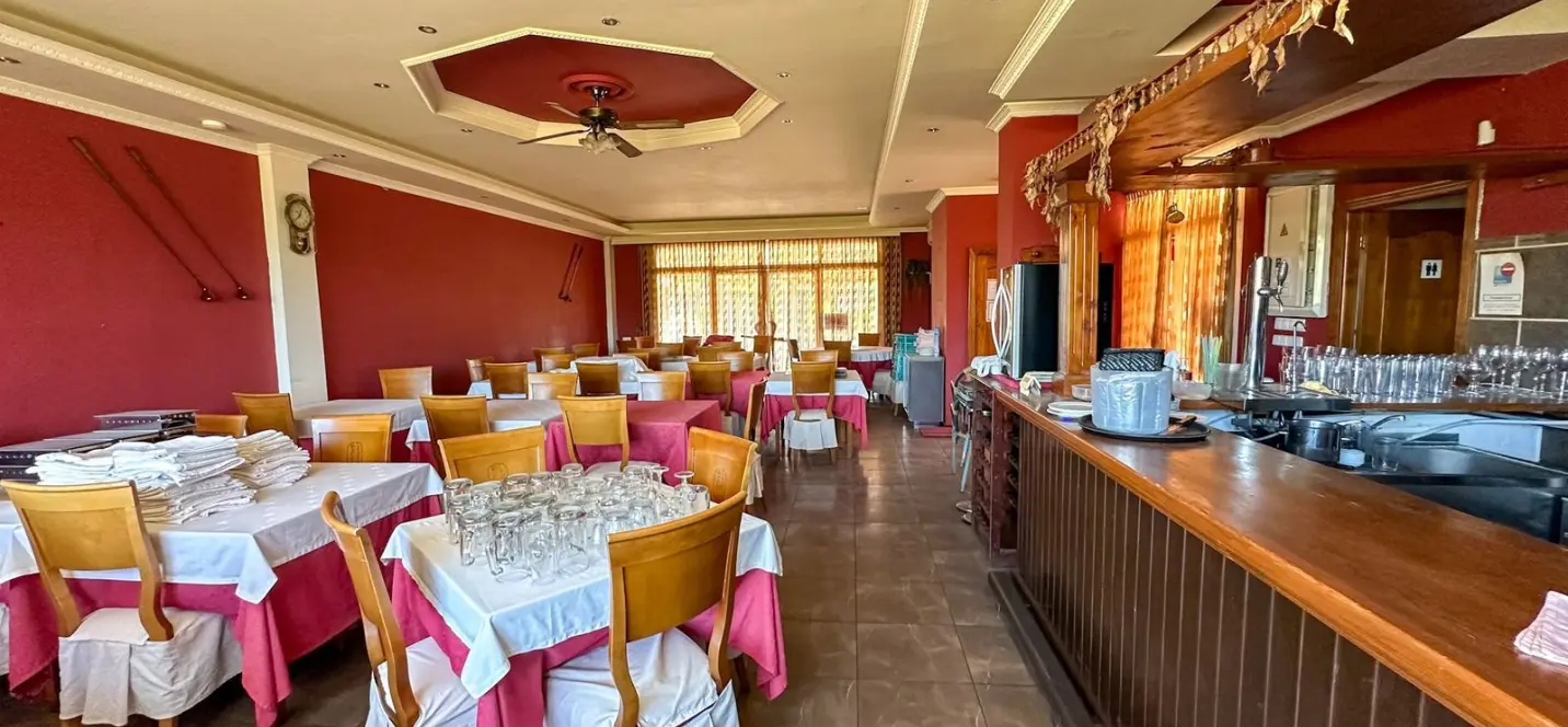 Venta de local comercial en El Paraiso 0
