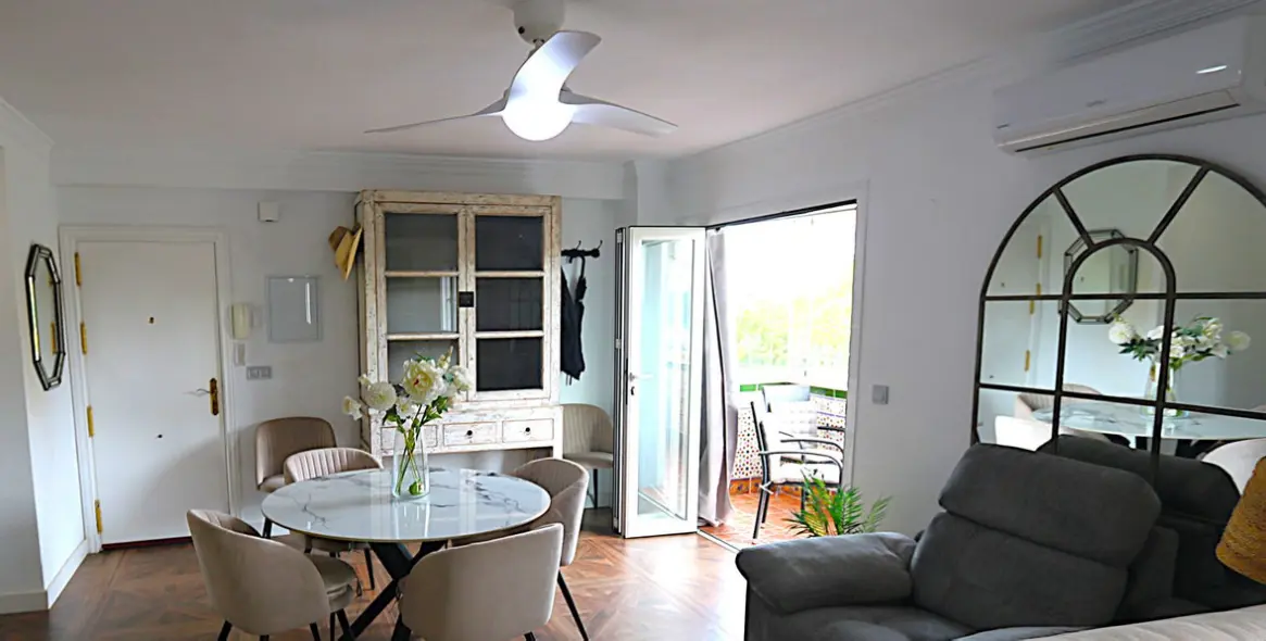 Sale of middle floor apartment in Fuengirola 3