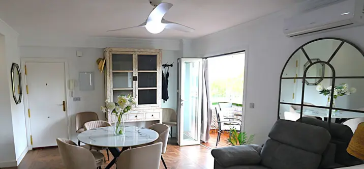 Sale of middle floor apartment in Fuengirola 2