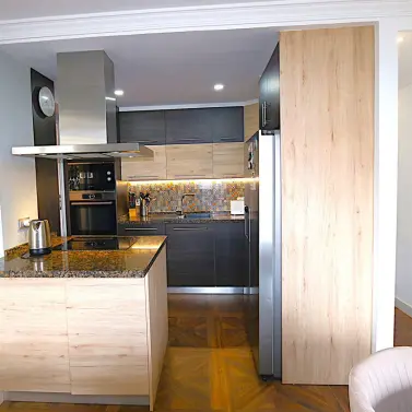 Sale of middle floor apartment in Fuengirola