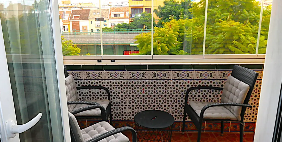 Sale of middle floor apartment in Fuengirola 8