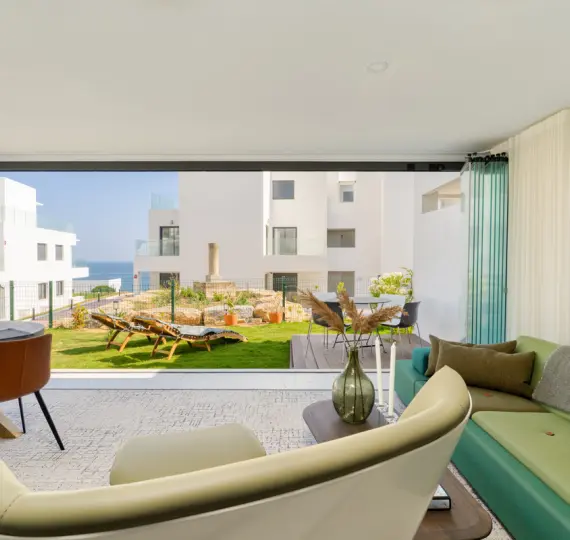 Продажа апартаментов на первом этаже в Casares