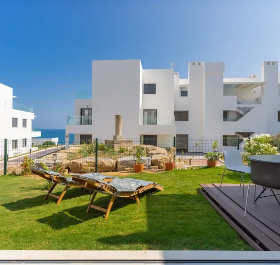 Продажа апартаментов на первом этаже в Casares