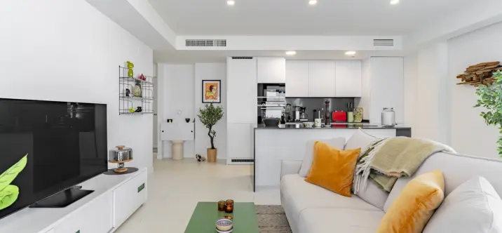 Продажа апартаментов на первом этаже в Casares 4