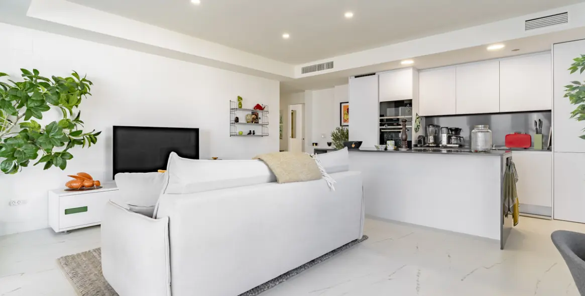 Продажа апартаментов на первом этаже в Casares 6