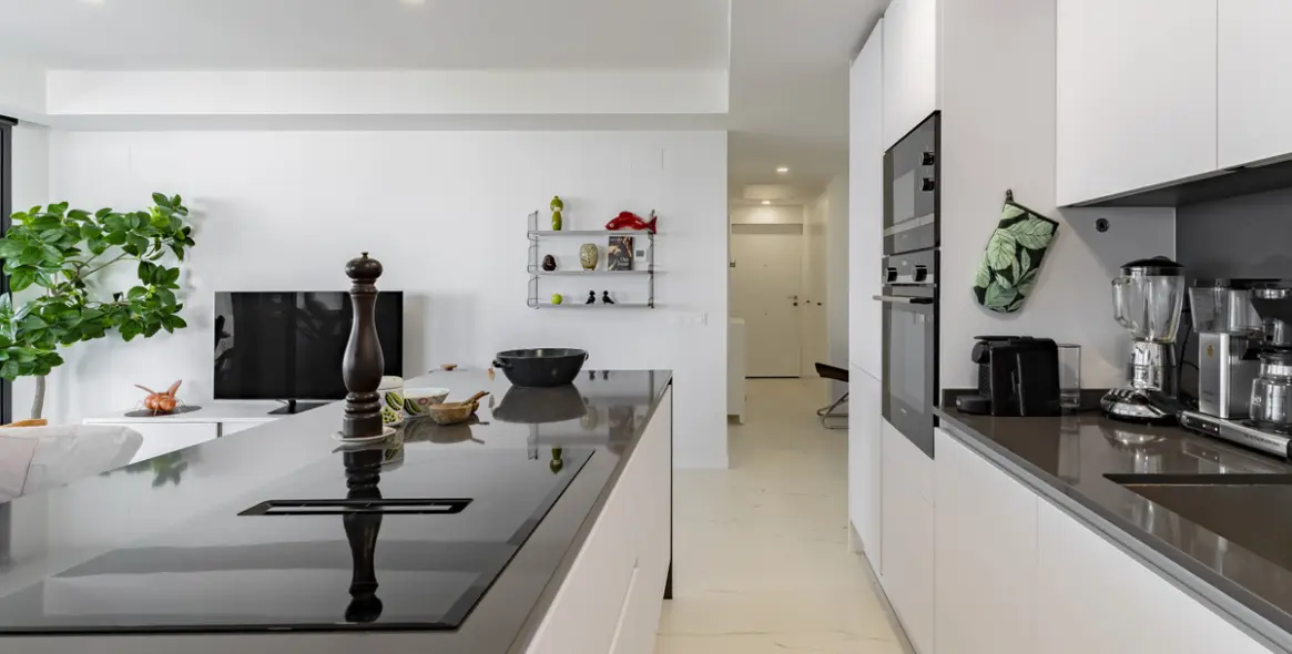 Продажа апартаментов на первом этаже в Casares 11