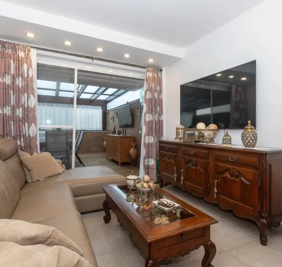 Venta de apartamento en planta baja en Estepona