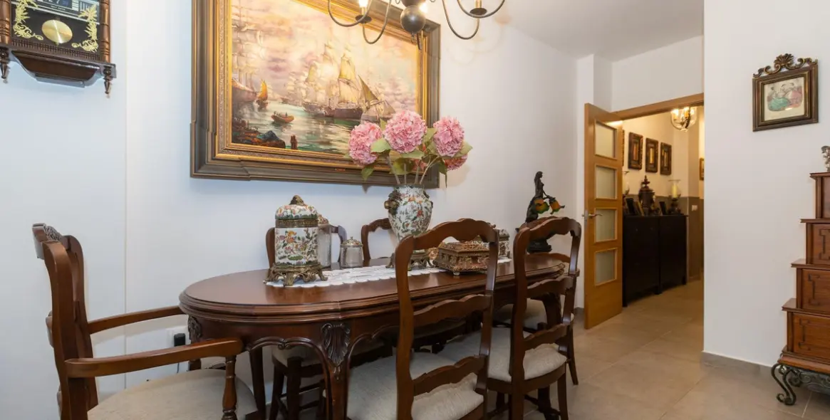 Продажа апартаментов на первом этаже в Estepona 4