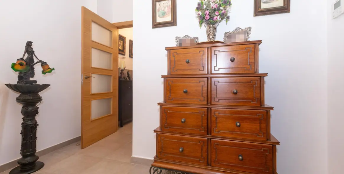 Продажа апартаментов на первом этаже в Estepona 6