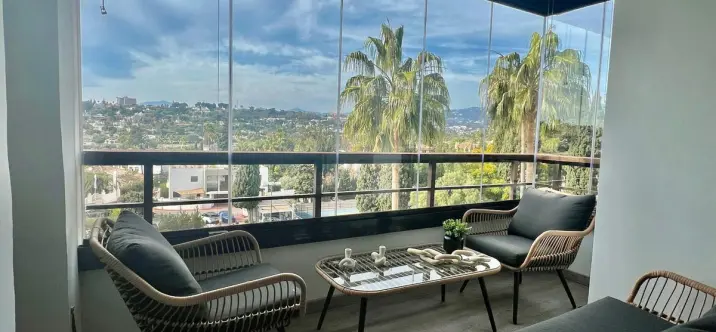 Sale of middle floor apartment in Nueva Andalucía 0