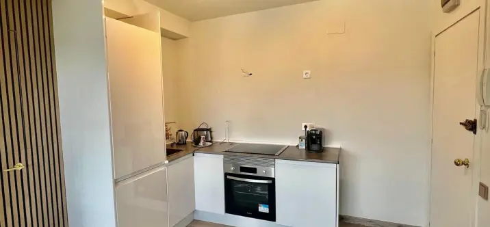 Sale of middle floor apartment in Nueva Andalucía 3