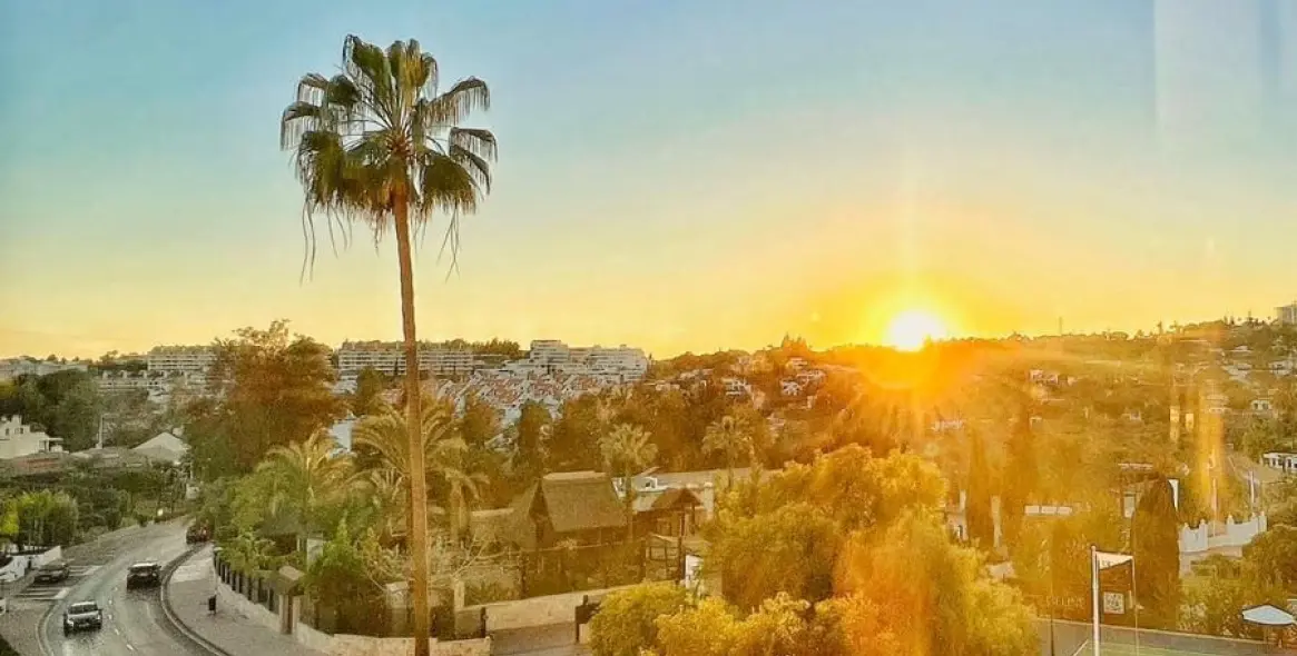 Sale of middle floor apartment in Nueva Andalucía 6