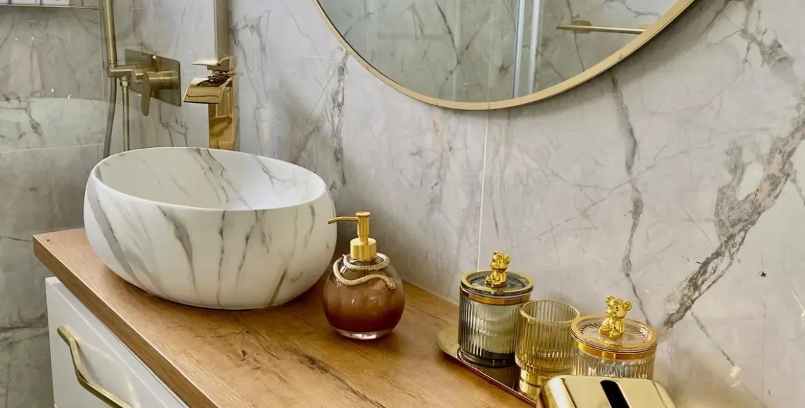 Sale of middle floor apartment in Nueva Andalucía 9