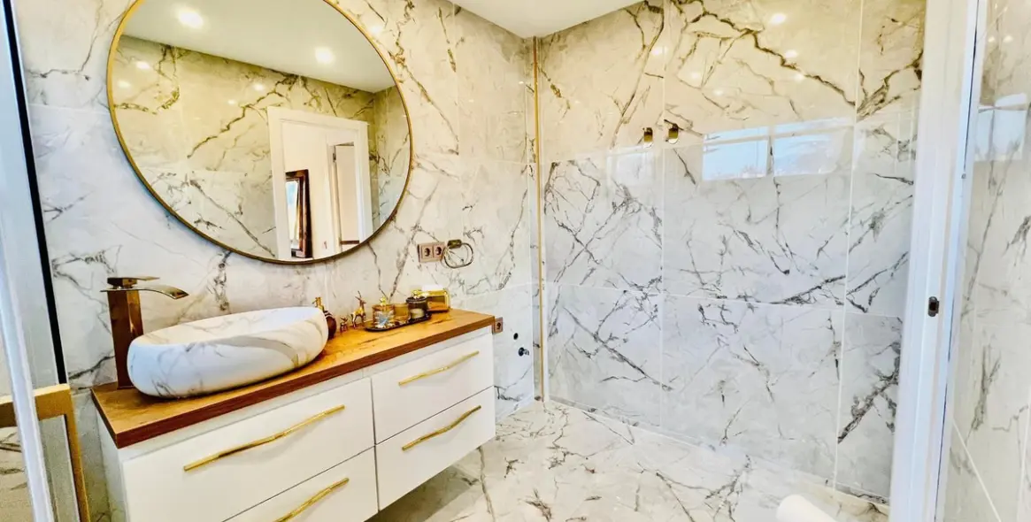 Sale of middle floor apartment in Nueva Andalucía 10