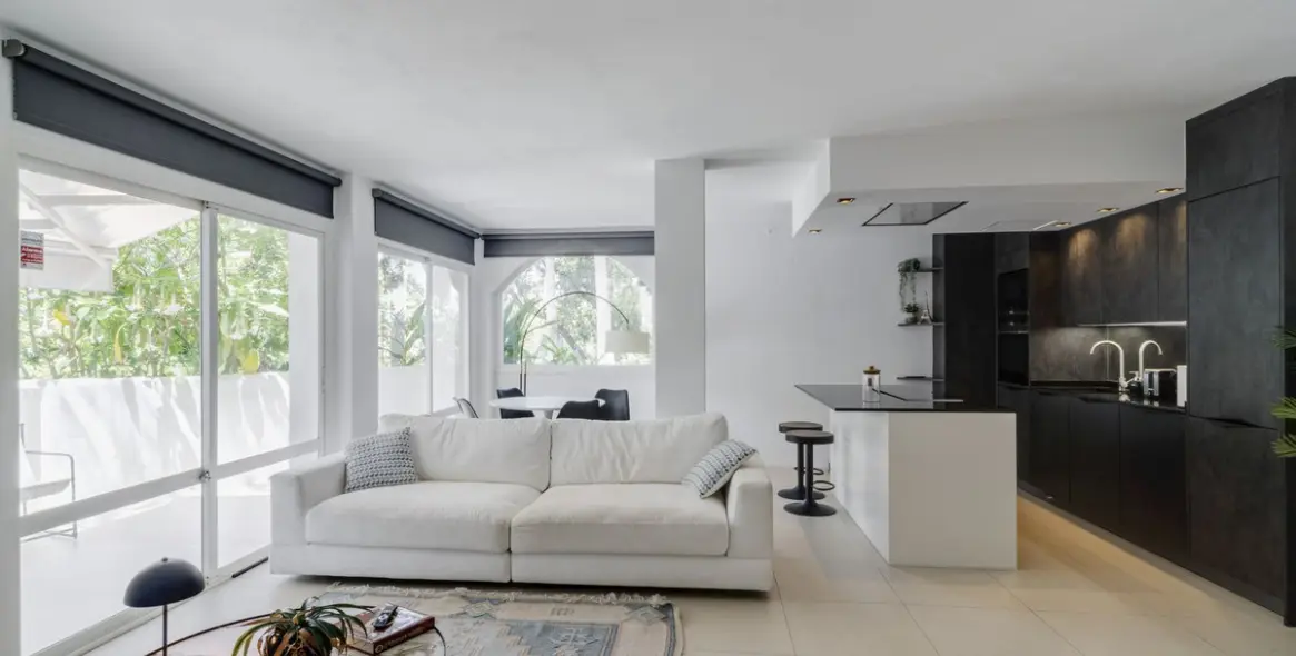 Sale of ground floor apartment in Reserva de Marbella 6