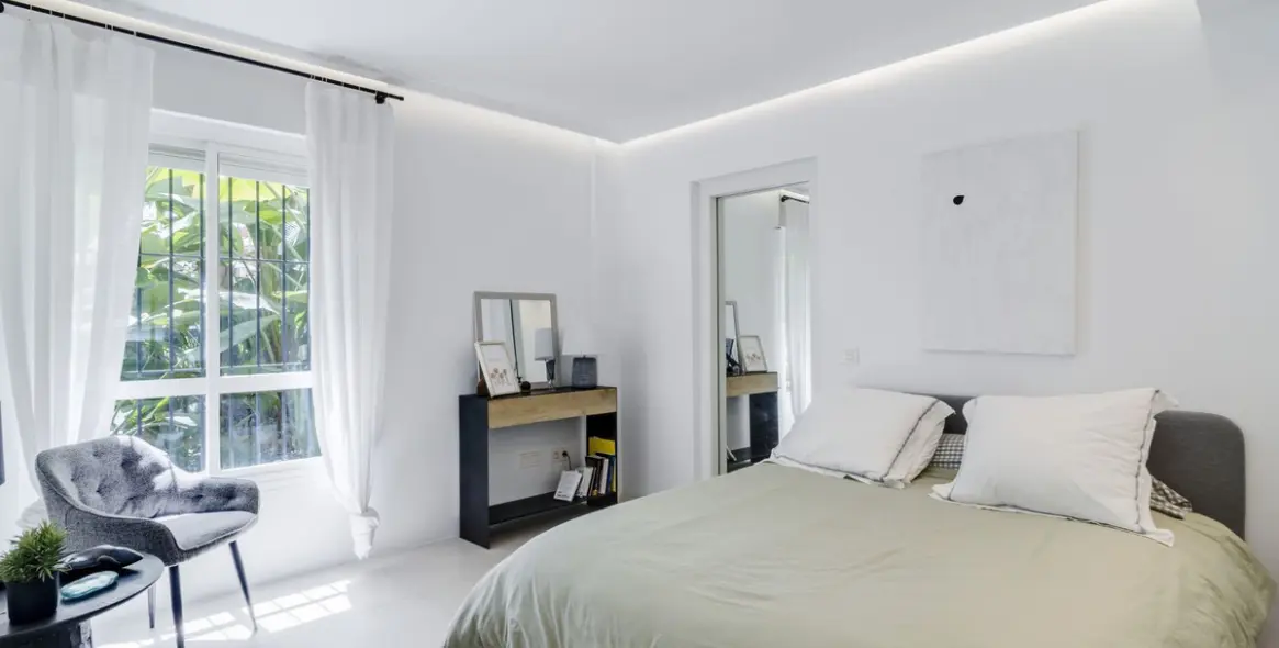 Sale of ground floor apartment in Reserva de Marbella 16