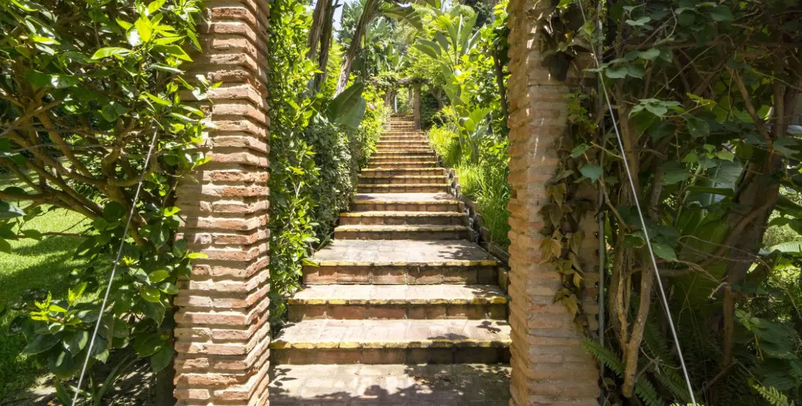 Продажа апартаментов на первом этаже в Reserva de Marbella 23