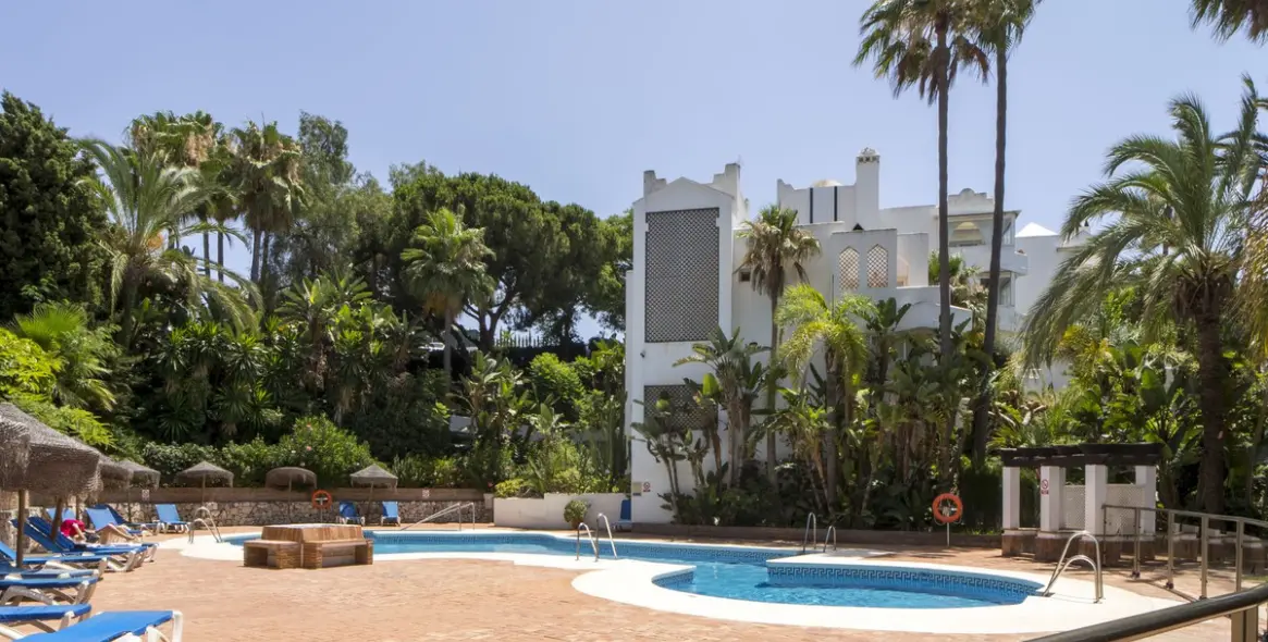 Продажа апартаментов на первом этаже в Reserva de Marbella 24