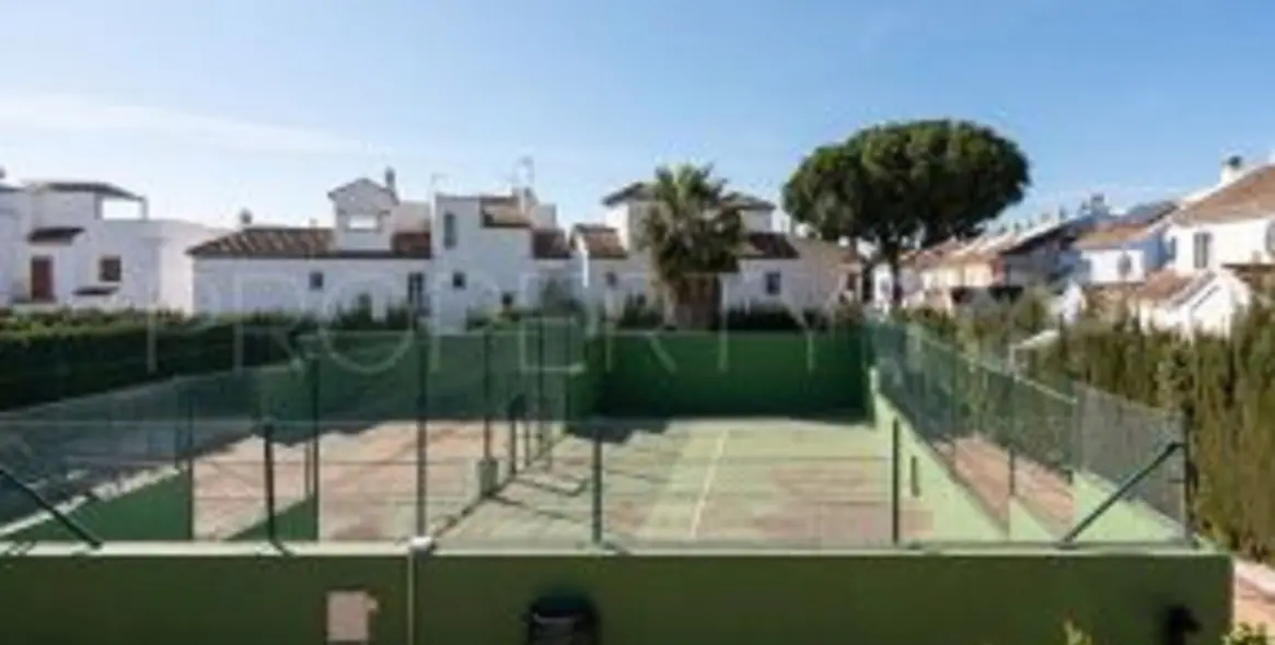 Продажа апартаментов на первом этаже в Nueva Andalucía (район Nueva Andalucía) 5