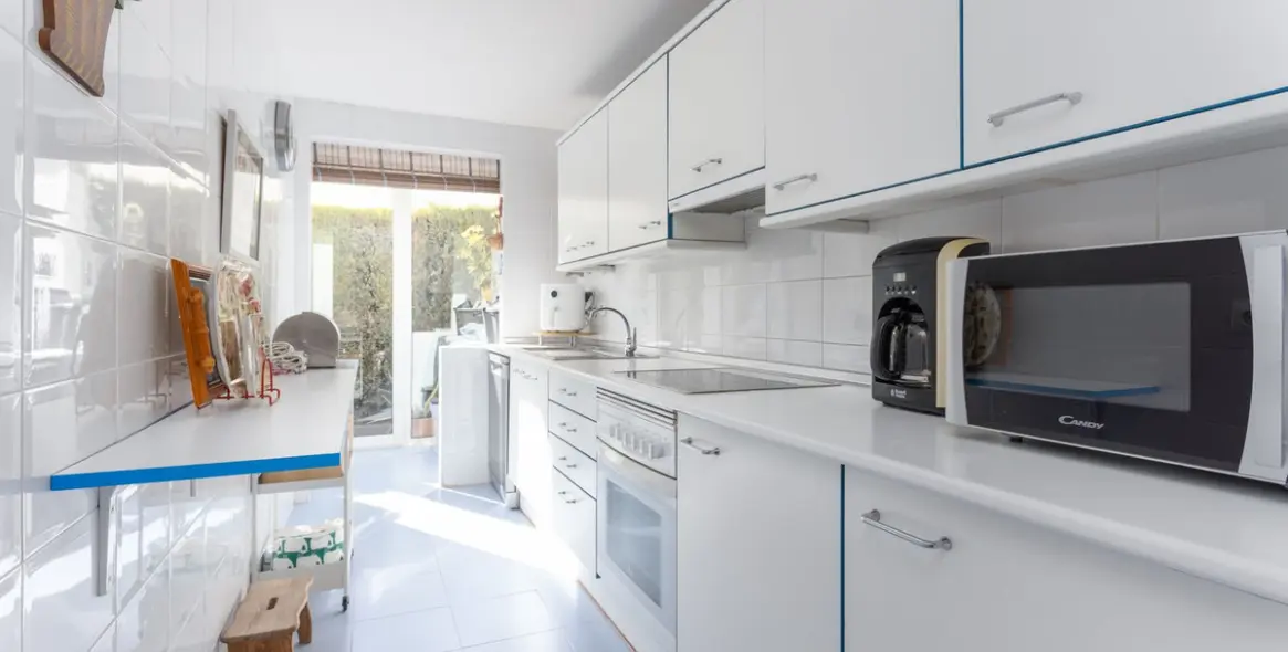 Продажа апартаментов на первом этаже в Nueva Andalucía (район Nueva Andalucía) 6