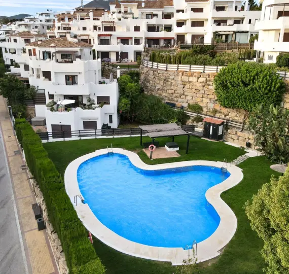 Продажа апартаментов на первом этаже в Casares Playa