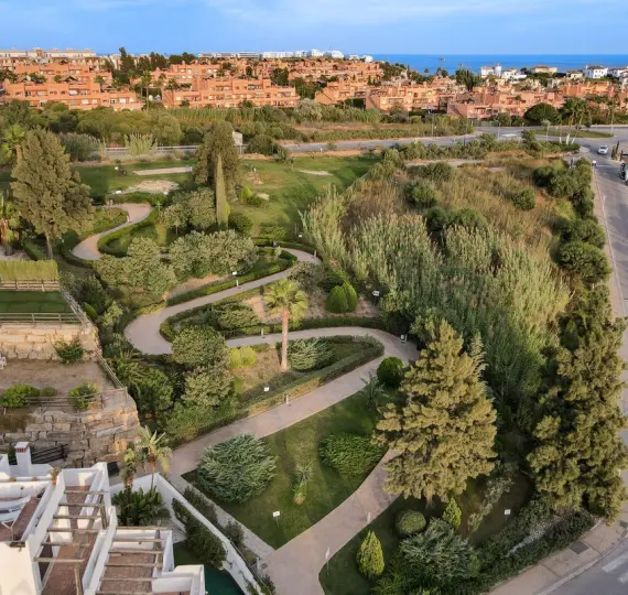 Продажа апартаментов на первом этаже в Casares Playa