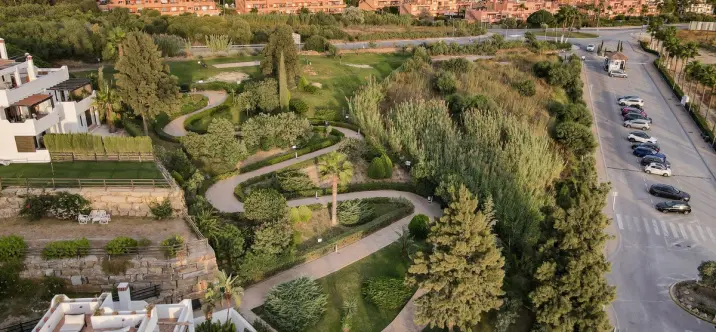 Продажа апартаментов на первом этаже в Casares Playa 2