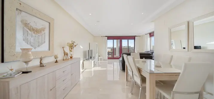 Продажа апартаментов на первом этаже в Casares Playa 3