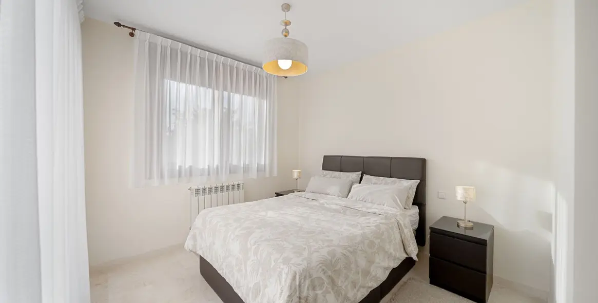 Продажа апартаментов на первом этаже в Casares Playa 16