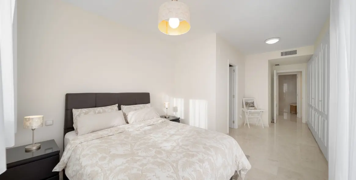 Продажа апартаментов на первом этаже в Casares Playa 17