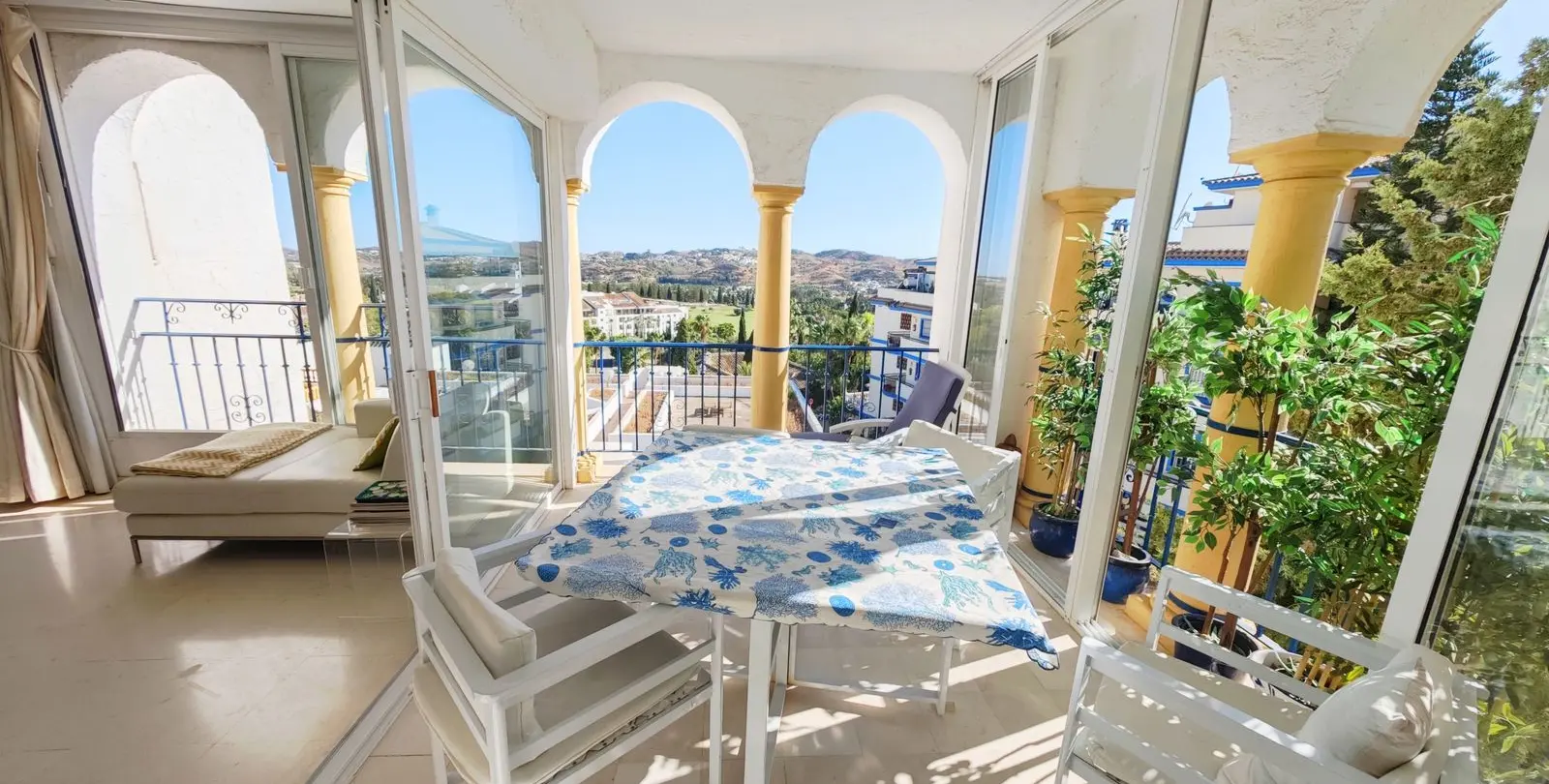 Sale of middle floor apartment in Mijas Golf 8