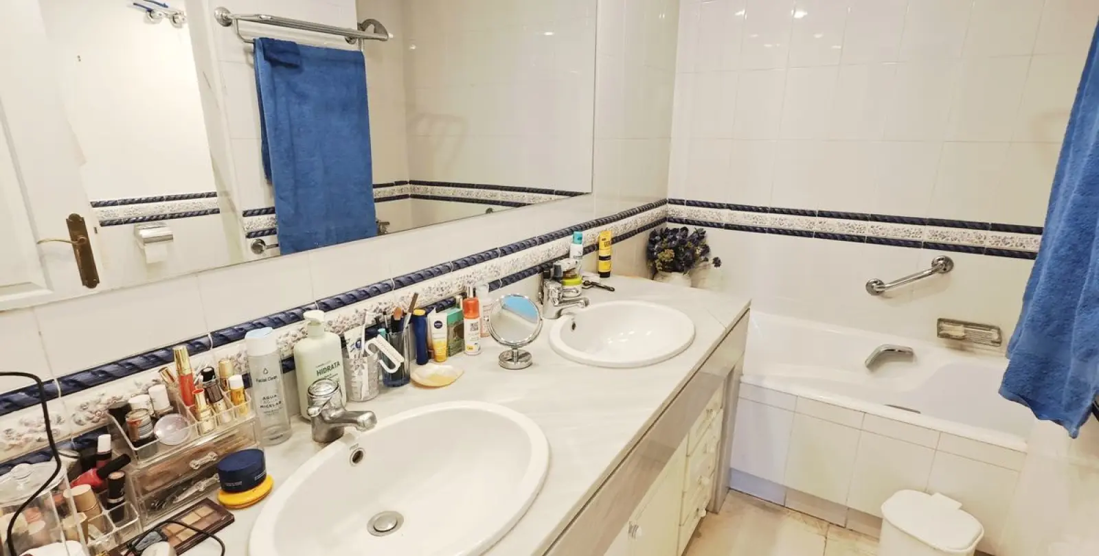 Sale of middle floor apartment in Mijas Golf 23