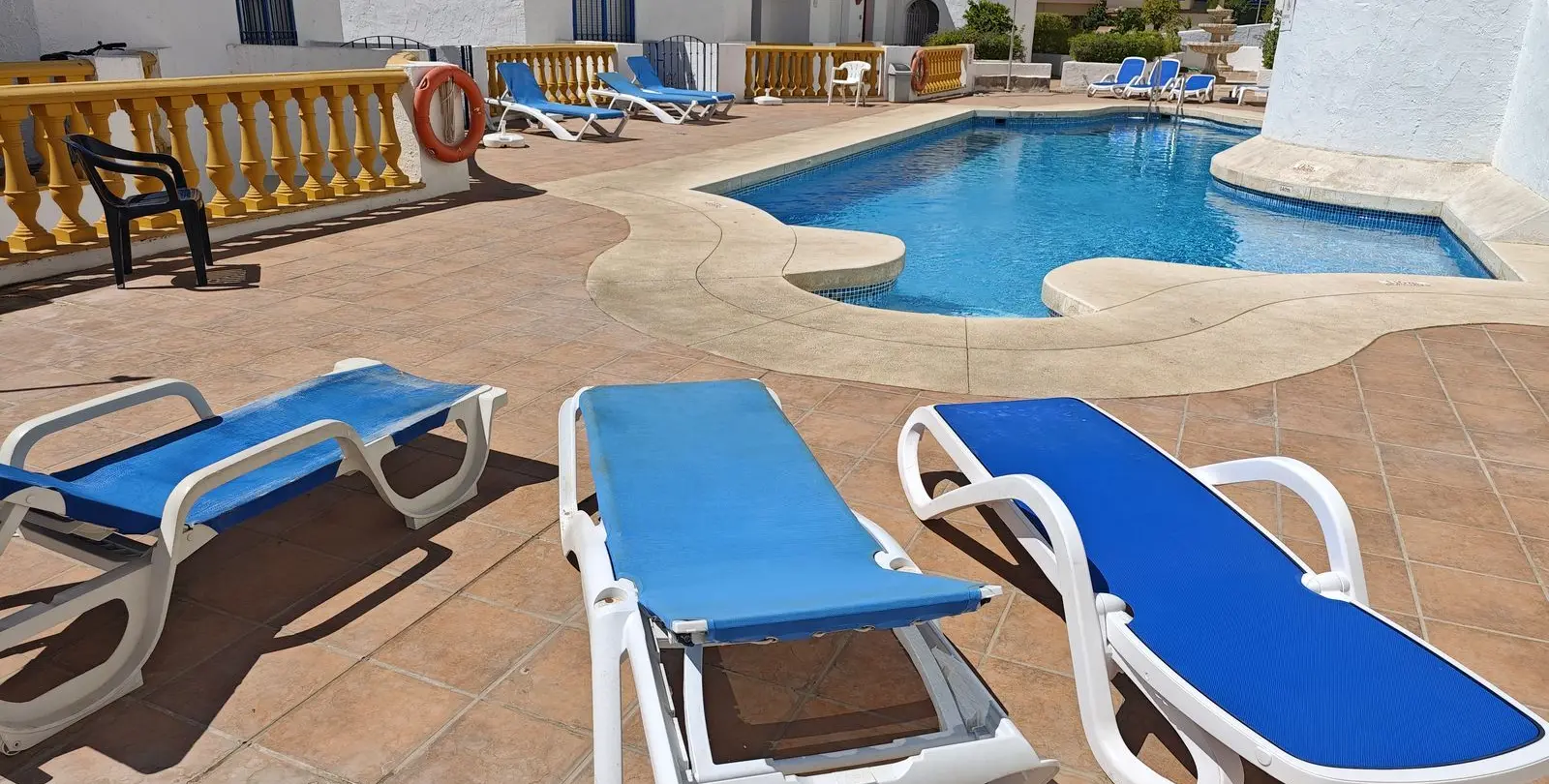 Sale of middle floor apartment in Mijas Golf 32
