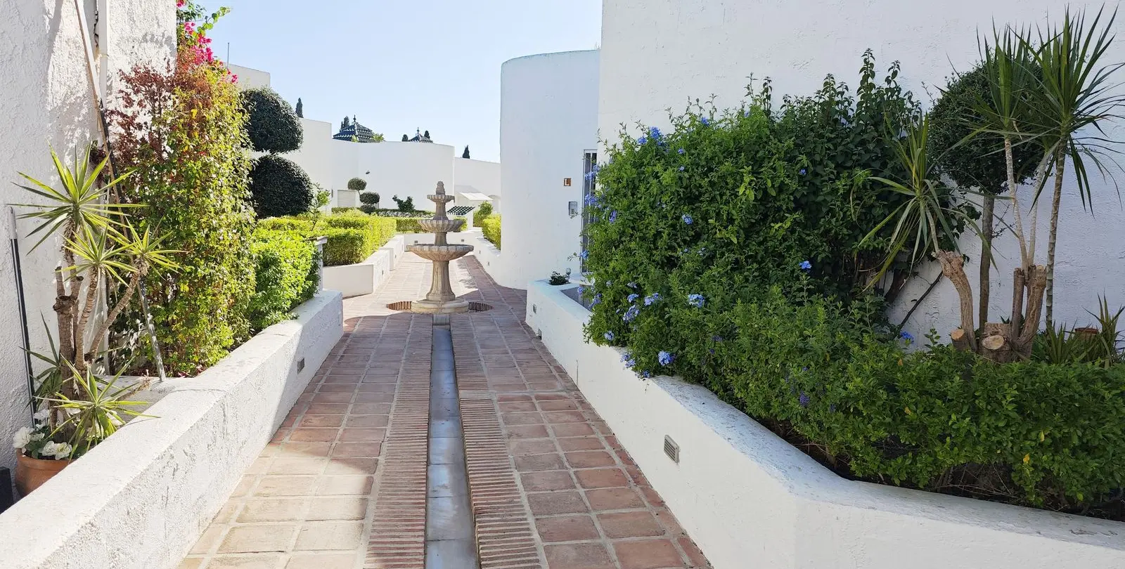 Sale of middle floor apartment in Mijas Golf 38