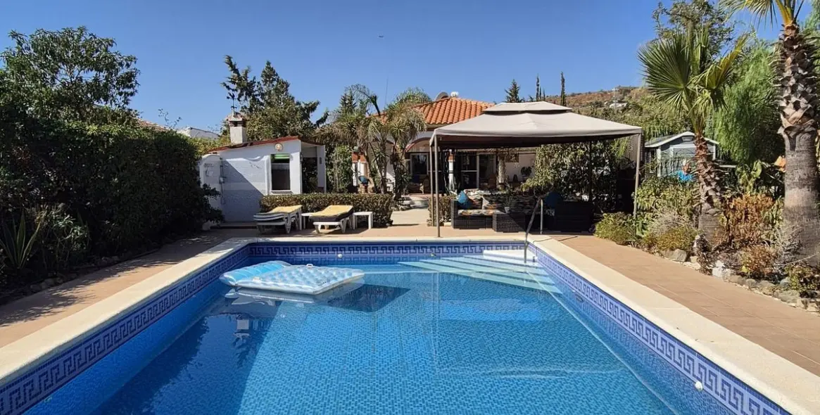 Sale of finca - cortijo in Estacion de Cartama 1