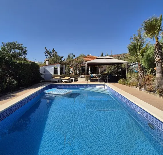 Sale of finca - cortijo in Estacion de Cartama